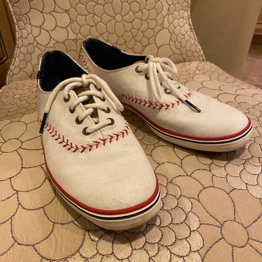 White Keds